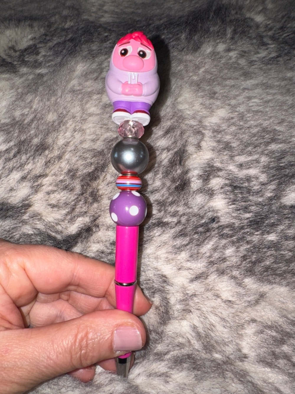 Embarrassment Doorables Pink Beaded Character Pen -
